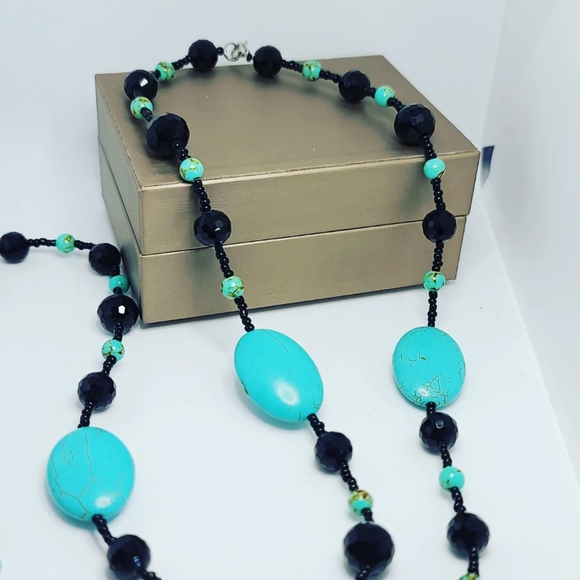 Turquoise Oval and Czech glass handcrafted necklace - Picture 3 of 4